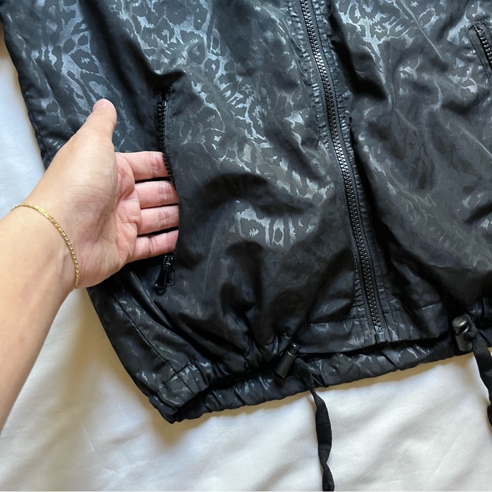 ZYIA ACTIVE black leopard print waxed shiny hoodie zip up athletic mesh jacket - Picture 4 of 8